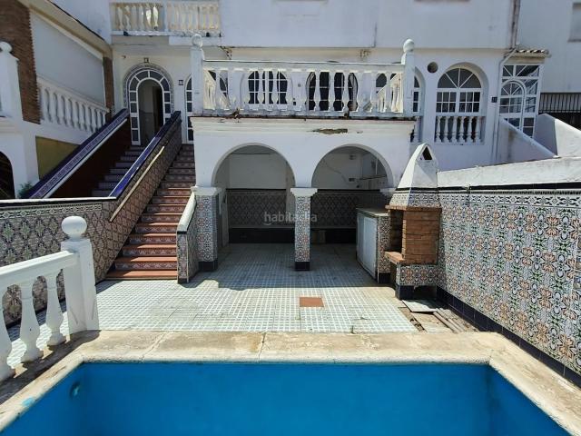 Casa pareada en venta en Algeciras, San García. Solvia Inmobiliaria Chalet adosado Algeciras. Casas pareadas.
