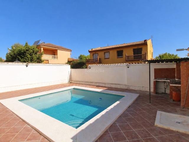 Casa pareada en venta en Alhaurín de la Torre, Capellanía Retamar. Exclusivo Chalet Pareado con Piscina Privada en Capellanía, Alhaurín de la Torre. Casas pareadas Alhaurín de la.