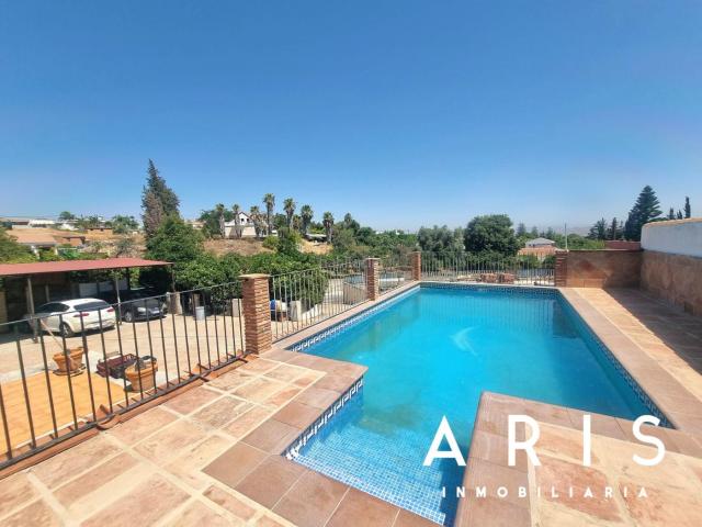 Casa pareada en venta en Alhaurín de la Torre, El Romeral Peñón de Zapata. Chalet pareado en venta en El Romeral Peñón de Zapata. Casas pareadas Alhaurín de la.