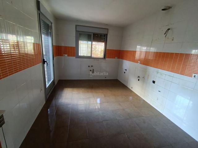 Casa pareada en venta en Alhendín, Urbanizaciones. Solvia Inmobiliaria Chalet adosado Alhendín. Casas pareadas.