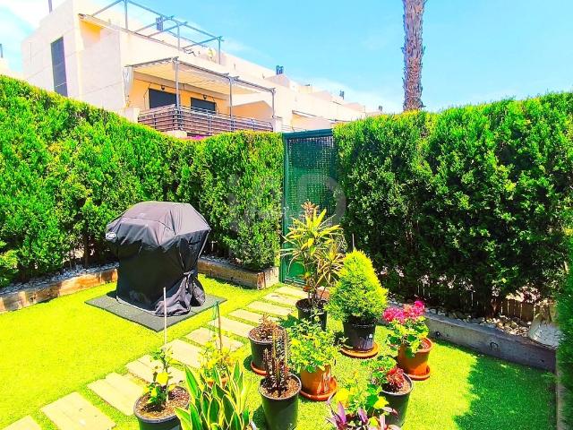 Casa pareada en venta en Alicante, Alicante Golf. Casas pareadas.