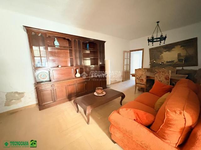 Casa pareada en venta en Almagro. Casa en venta en Almagro. Casas pareadas.
