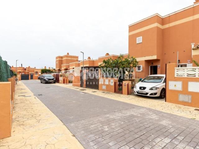 Casa pareada en venta en Almayate Bajo. Casa en venta en Vélezmálaga. Casas pareadas Almayate.