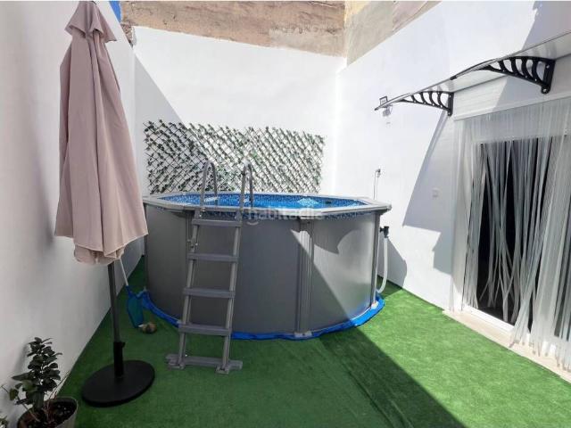 Casa pareada en venta en Almazora Almassora, Centro. Magnífica casa pareada con piscina en el Centre Històric de Almassora. Casas pareadas Almazora.