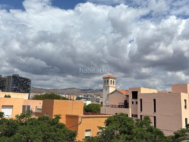 Casa pareada en venta en Almería, Ciudad Jardín Tagarete El Zapillo. EXLCLUSIVA CASA PAREADA REFORMADA A SOLO 2 MINUTOS DE LA PLAYA DE EL ZAPILLO. Casas pareadas.