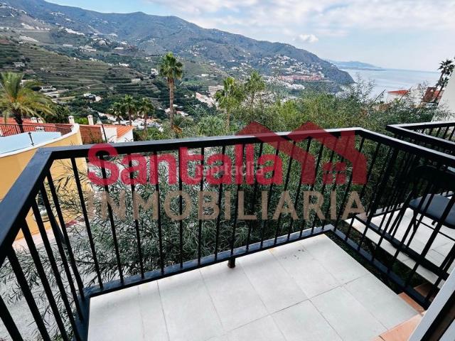 Casa pareada en venta en Almuñécar, Velilla Velilla Taramay. UN REFUGIO ENTRE MONTAÑA Y MAR: TRÍPLEX DE ENSUEÑO. Casas pareadas.