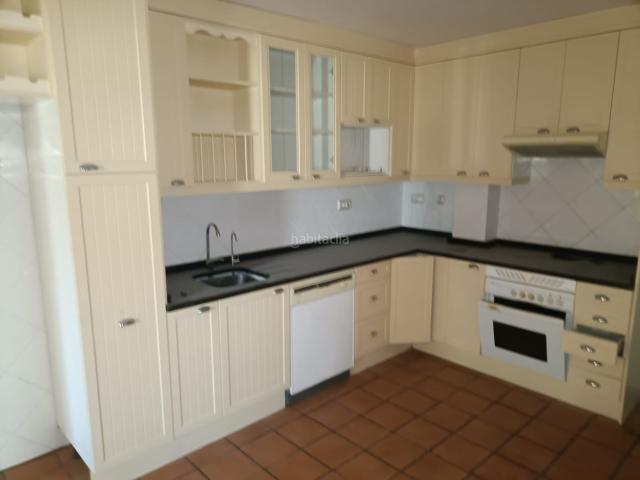 Casa pareada en venta en Aranjuez, La Montaña El Cortijo. Solvia Inmobiliaria Chalet adosado Aranjuez. Casas pareadas.