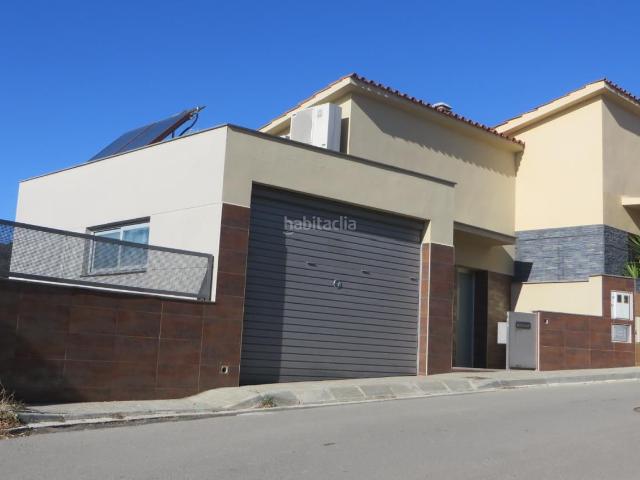 Casa pareada en venta en Arenys de Munt. Solvia Inmobiliaria Chalet adosado Arenys de Munt. Casas pareadas Arenys de.
