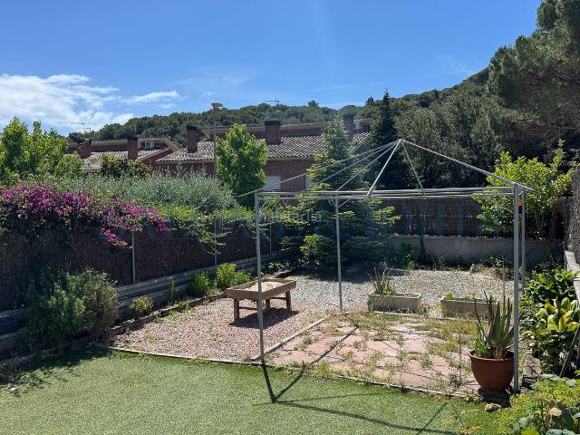 Casa pareada en venta en Argentona, Nucli Urbà. Casa con piscina en Argentona. Casas pareadas.