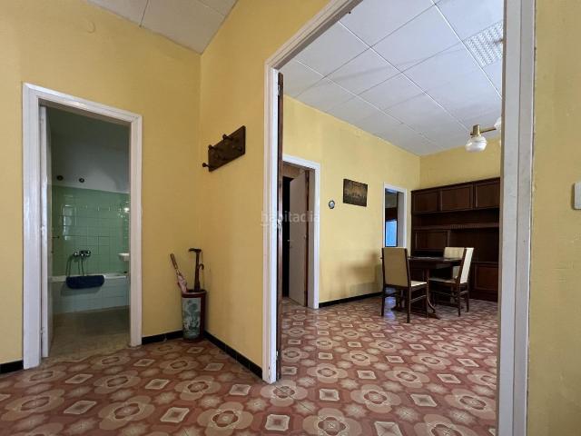 Casa pareada en venta en Armentera L´ Costa Brava. Casa de pueblo para reformar en el municipio de lArmentera, Alt Empordà. Casas pareadas Armentera.
