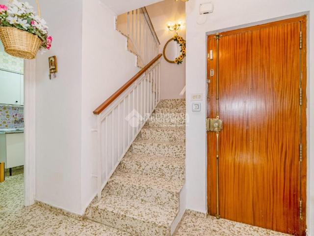 Casa pareada en venta en Armilla, Poniente. Casa en venta en Armilla. Casas pareadas.