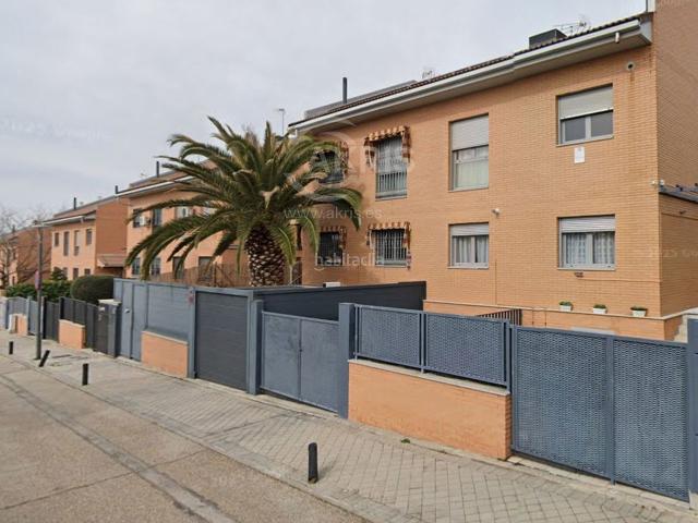 Casa pareada en venta en Arroyomolinos, Zona Europa. Chalet Pareado sin posesión en Arroyomolinos. Casas pareadas.