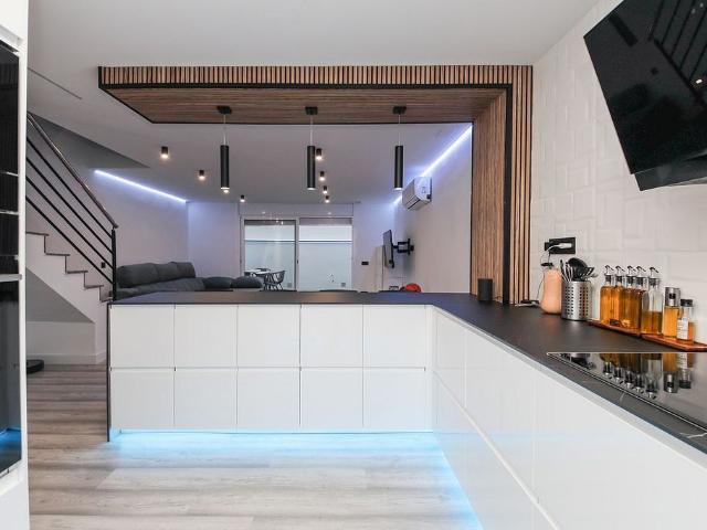 Casa pareada en venta en avenida Vilanova i la Geltrú, Cunit, de 122 m² 3 habitaciones por 330.000