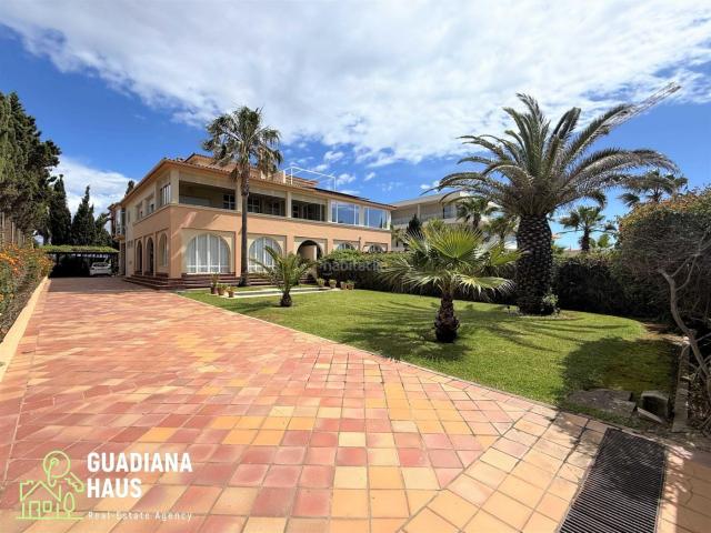 Casa pareada en venta en Ayamonte, Isla Canela. Casas pareadas.