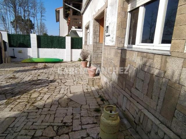 Casa pareada en venta en Boiro. Casas pareadas.