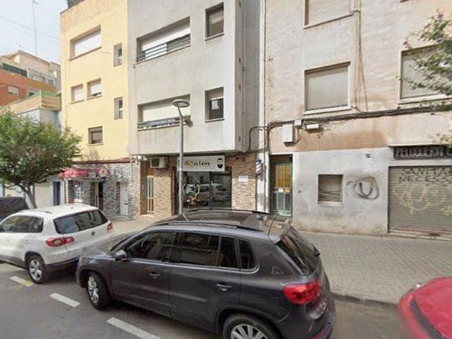 Casa pareada en venta en Badalona, de 118 m² 4 habitaciones por 86.360