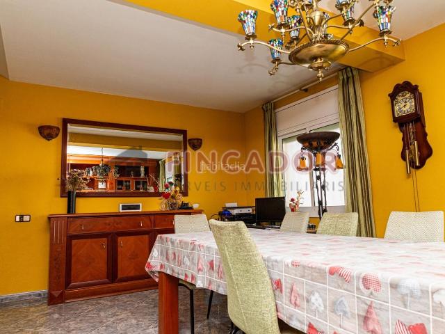 Casa pareada en venta en Badalona, Llefià. Casas pareadas.