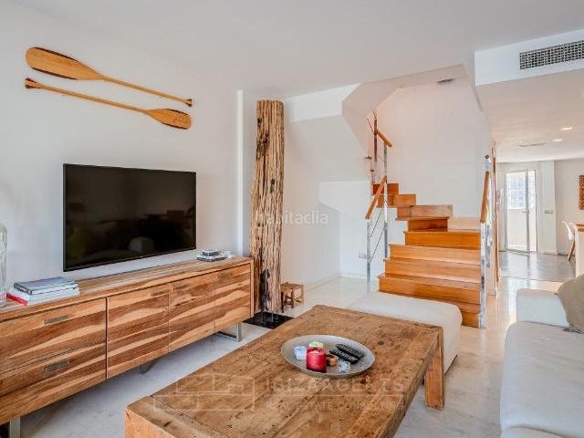 Casa pareada en venta en Baleares Ibiza, Marina Botafoc Talamanca. ADOSADO ILLA PLANA, Talamanca. Casas pareadas.