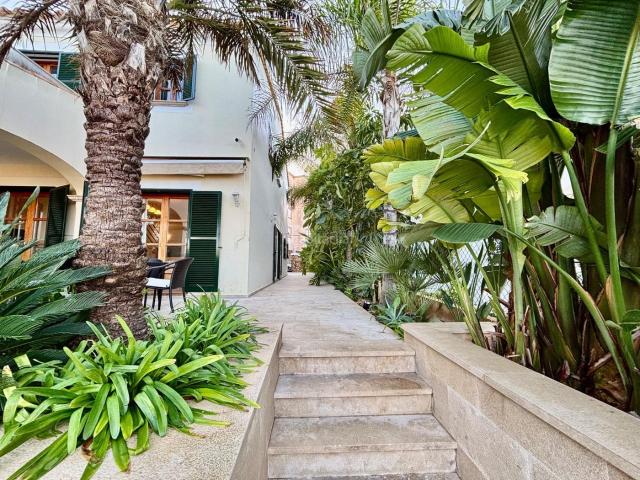Casa pareada en venta en Baleares Llucmajor, Cala Pi Vallgornera. EXCLUSIVO CHALET EN PRIMERA LINEA DE MAR CON LICENCIA VACACIONAL. Casas pareadas.