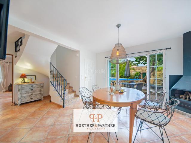 Casa pareada en venta en Baleares Manacor, Cala Magrana Cala Anguila Cala Mendia. Casa adosada mediterránea con licencia ETV, piscina y vistas al mar en una zona tranquila de Cala Romantica. Casas.