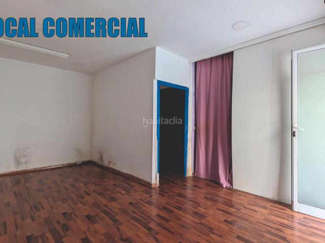 Casa pareada en venta en Barcelona, Bon Pastor. EN VENTA PISO CON 3 HABITACIONES Y TERRAZA MÁS LOCAL COMERCIAL Y LOCAL PARKING TRASTERO. INVERSIÓN RESIDENCIAL RENTABLE. Casas pareadas.
