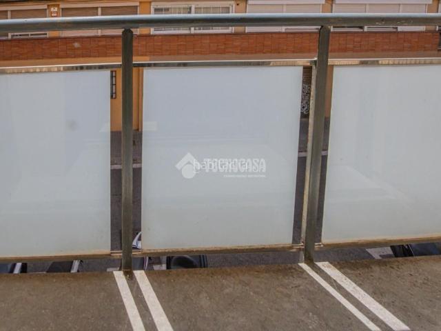 Casa pareada en venta en Barcelona, Sant Andreu de Palomar. Casa en venta en Barcelona. Casas pareadas.