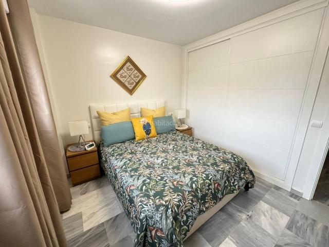 Casa pareada en venta en Barrios Los. Vivienda pareada con jardín privado en Guadacorte Los Barrios. Casas pareadas Barrios.