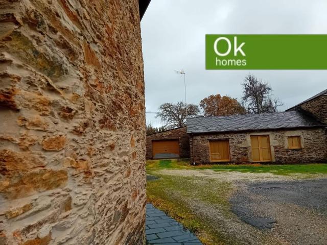 Casa pareada en venta en Begonte. VIVIR CON CALIDAD, CASA RÚSTICA RESTAURADA. Casas pareadas.