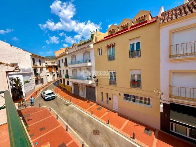 Casa pareada en venta en Benalmádena, Arroyo de la Miel. Casa en venta en Arroyo de la miel. Casas pareadas.