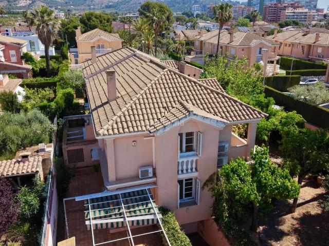 Casa pareada en venta en Benicasim Benicàssim, Torreón La Almadraba. Y si lo has encontrado? Tu pareado en Benicasim te espera. Casas pareadas Benicasim.