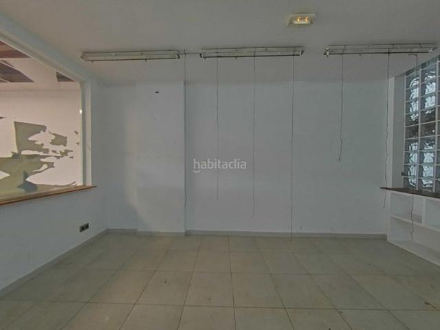 Casa pareada en venta en Blanes, Centre Costa Brava. Chalet adosado en venta en calle Emporda. Casas pareadas.