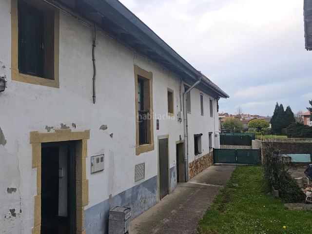 Casa pareada en venta en Getxo, Santa María de Getxo. Vivienda Pareada en Santa María de Getxo Oportunidad para reformar. Casas pareadas.