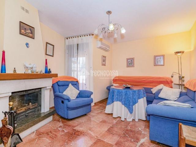 Casa pareada en venta en Granada, San Francisco Javier. Casa en venta en Granada. Casas pareadas.