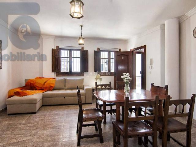 Casa pareada en venta en Granada, San Ildefonso. Casa pareada en venta en San Ildefonso Hospital Real18010. Casas pareadas.
