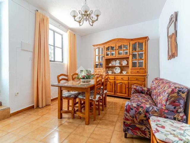 Casa pareada en venta en Guájares Los. Casa en venta en Los guajares. Casas pareadas Guájares.