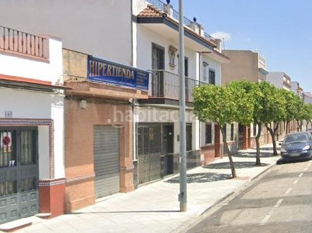 Casa pareada en venta en Dos Hermanas, Centro Doña Mercedes. Solvia Inmobiliaria Chalet adosado Dos Hermanas. Casas pareadas Dos.