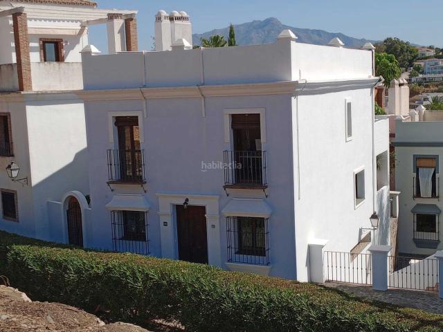 Casa pareada en venta en Estepona, Paraiso Barronal. Vivienda adosada en la urbanización Montevideo Hills. Casas pareadas.