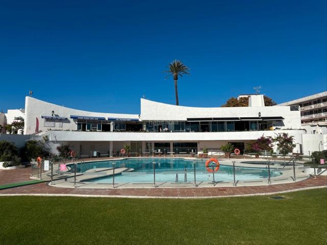 Casa pareada en venta en Estepona, Villacana Costalita Saladillo. Casas pareadas.