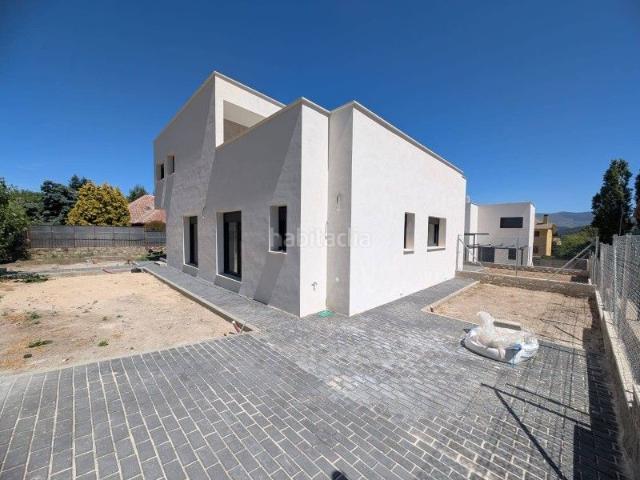 Casa pareada en venta en Espinar El, San Rafael. Casa pareada en venta en El Espinar Segovia. Casas pareadas Espinar.