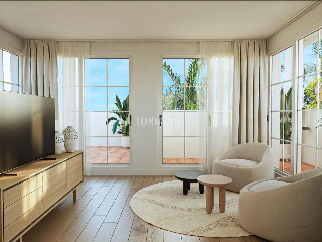 Casa pareada en venta en Finestrat, Golf Bahía. Casa adosada remodelada de 5 dormitorios en Finestrat. Casas pareadas.