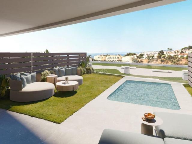 Casa pareada en venta en Fuengirola, Las Gaviotas Carvajal. A 300 mts del mar. Casas pareadas.