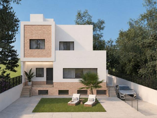 Casa pareada en venta en Illescas, Señorío de Illescas. Vivienda Pareada de 2 Plantas 145 m2 Construidos. Casas pareadas.
