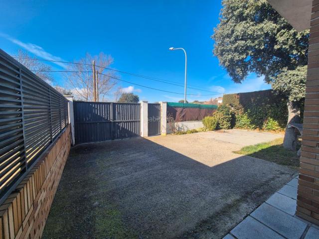 Casa pareada en venta en Ituero y Lama. Calle Pinto, Urb. Coto de San Isidro, Segovia. Casas pareadas Ituero y.