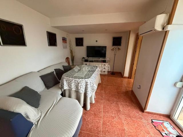 Casa pareada en venta en Jaén, Ctra. Circunvalación La Magdalena. Casa en venta en Jaén. Casas pareadas.