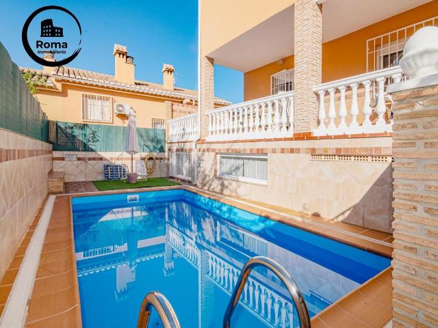 Casa pareada en venta en Jun. Espectacular casa en venta en Jun. Casas pareadas.