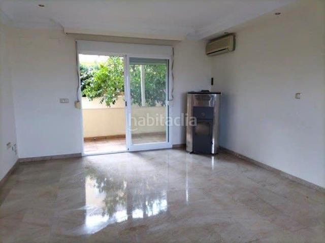Casa pareada en venta en Ogíjares. Solvia Inmobiliaria Chalet adosado Ogíjares. Casas pareadas.