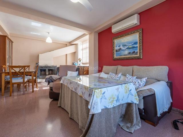 Casa pareada en venta en Ogíjares. VENTA DE CASA PAREADA CON PISCINA EN OGIJARES GRANADA. Casas pareadas.