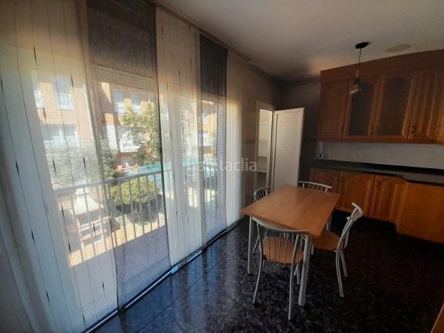 Casa pareada en venta en Olot. Casas pareadas.