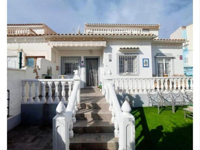 Casa pareada en venta en Orihuela, La Florida. Vivienda pareada 3 habitaciones Venta Orihuela. Casas pareadas.