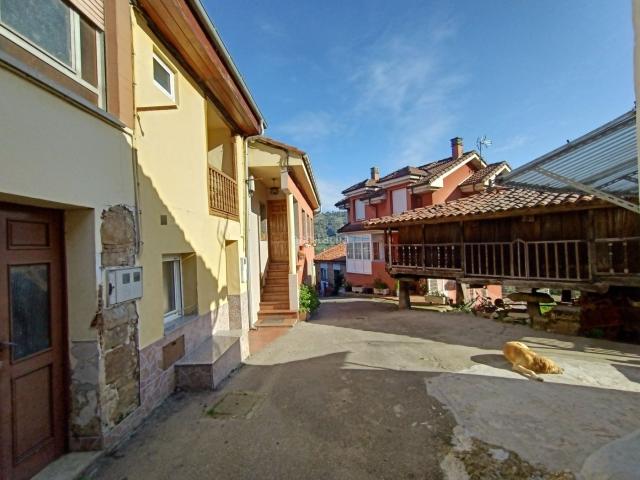 Casa pareada en venta en Oviedo, Parroquias Sur La Manjoya. Casas pareadas.